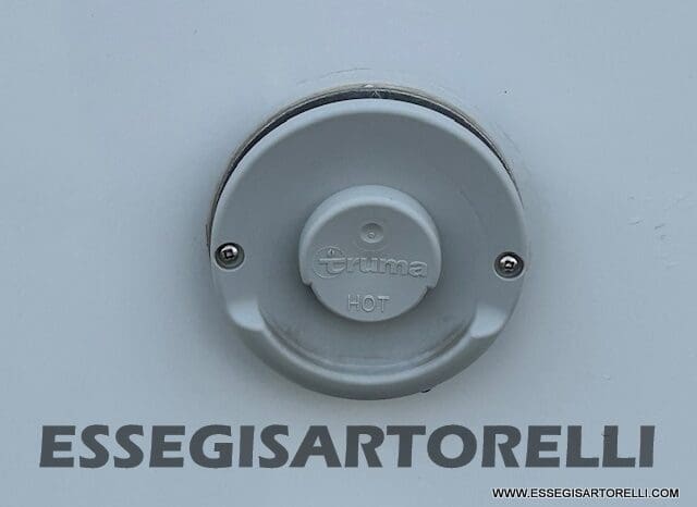 ADRIA CORAL XL A 670 SL 01/2022 LETTI GEMELLI, GARAGE E GANCIO TRAINO, WEBASTO pieno