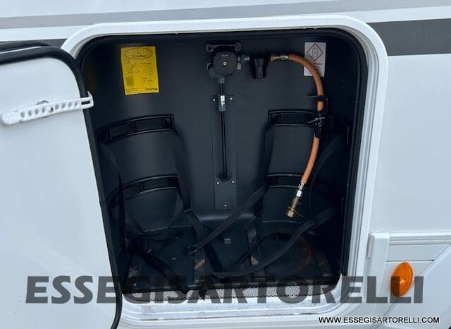 ADRIA CORAL XL A 670 SL 01/2022 LETTI GEMELLI, GARAGE E GANCIO TRAINO, WEBASTO pieno