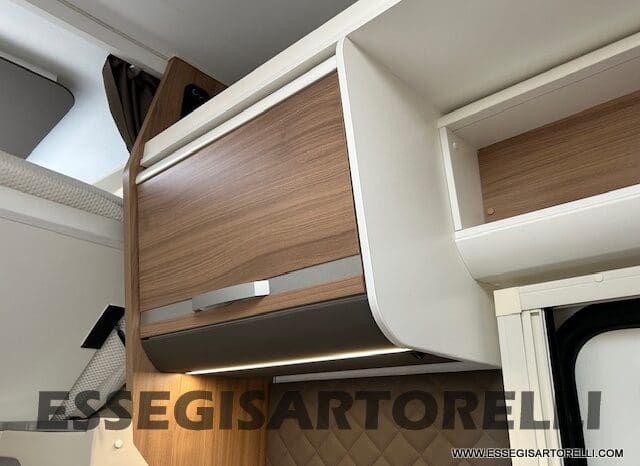 ADRIA CORAL XL A 670 SL 01/2022 LETTI GEMELLI, GARAGE E GANCIO TRAINO, WEBASTO pieno