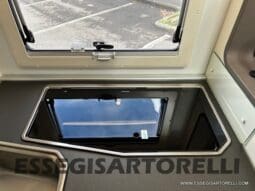 ADRIA CORAL XL A 670 SL 01/2022 LETTI GEMELLI, GARAGE E GANCIO TRAINO, WEBASTO pieno