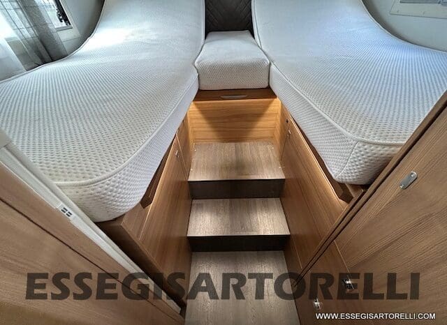 ADRIA CORAL XL A 670 SL 01/2022 LETTI GEMELLI, GARAGE E GANCIO TRAINO, WEBASTO pieno