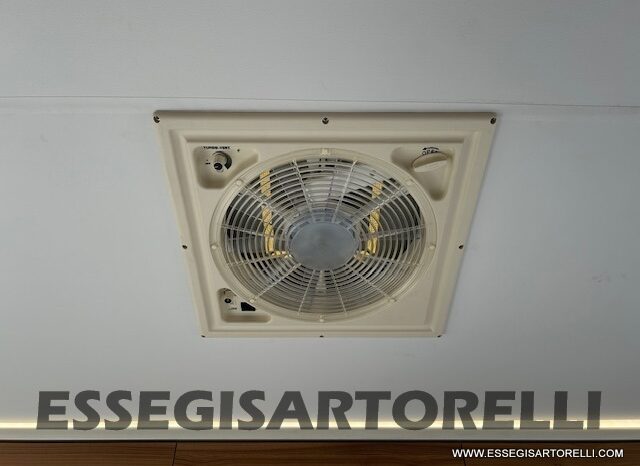 ADRIA CORAL XL A 670 SL 01/2022 LETTI GEMELLI, GARAGE E GANCIO TRAINO, WEBASTO pieno