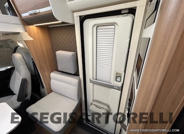 ADRIA CORAL XL A 670 SL 01/2022 LETTI GEMELLI, GARAGE E GANCIO TRAINO, WEBASTO pieno