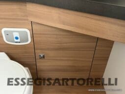 ADRIA CORAL XL A 670 SL 01/2022 LETTI GEMELLI, GARAGE E GANCIO TRAINO, WEBASTO pieno