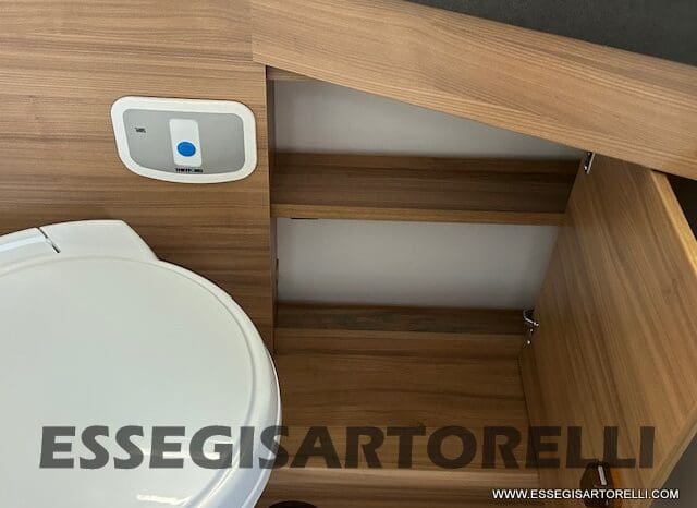 ADRIA CORAL XL A 670 SL 01/2022 LETTI GEMELLI, GARAGE E GANCIO TRAINO, WEBASTO pieno