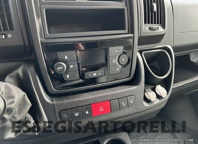 ADRIA CORAL XL A 670 SL 01/2022 LETTI GEMELLI, GARAGE E GANCIO TRAINO, WEBASTO pieno