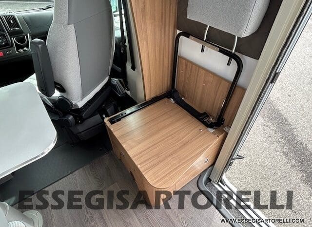 ADRIA CORAL XL A 670 SL 01/2022 LETTI GEMELLI, GARAGE E GANCIO TRAINO, WEBASTO pieno