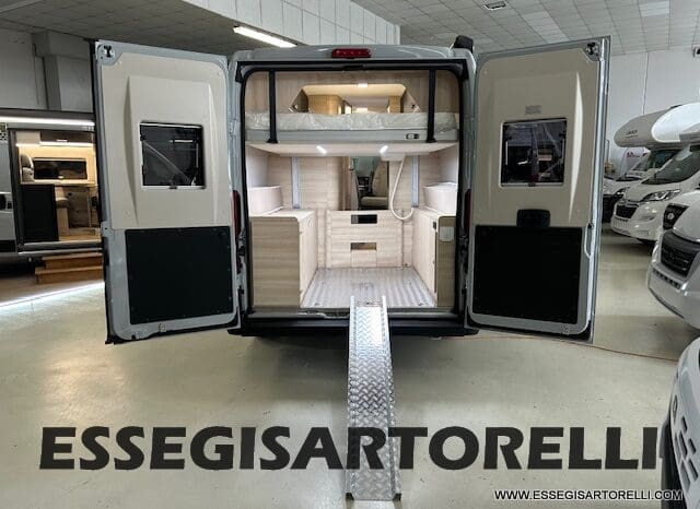 CHAUSSON SPORTLINE V 690 CAMBIO AUTOMATICO SERIE VAN 636 CM MAXI MATRIMONIALE ELETTRICO BASCULANTE 2025 pieno