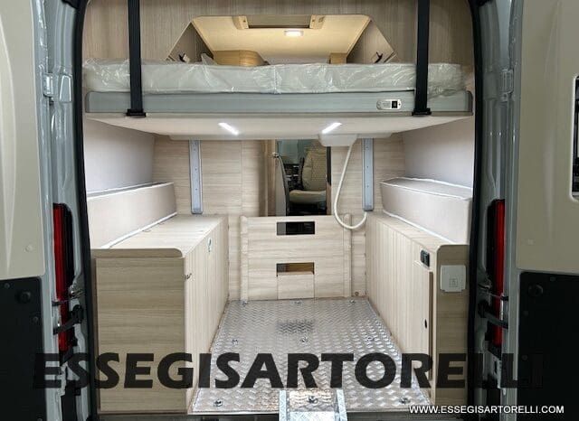 CHAUSSON SPORTLINE V 690 CAMBIO AUTOMATICO SERIE VAN 636 CM MAXI MATRIMONIALE ELETTRICO BASCULANTE 2025 pieno