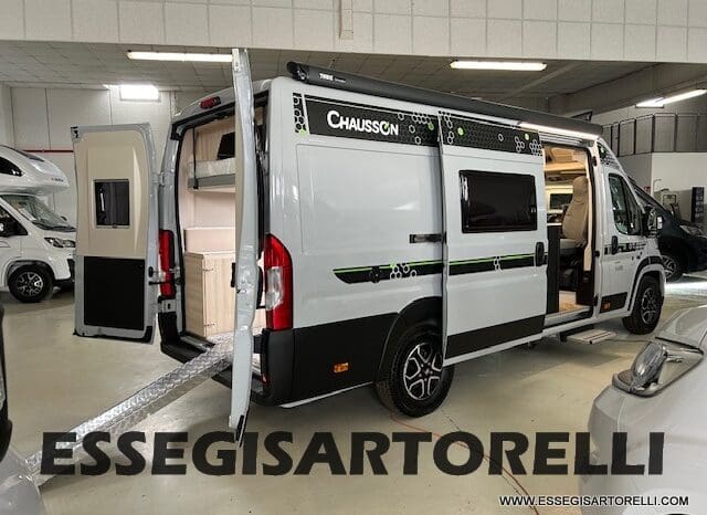 CHAUSSON SPORTLINE V 690 CAMBIO AUTOMATICO SERIE VAN 636 CM MAXI MATRIMONIALE ELETTRICO BASCULANTE 2025 pieno