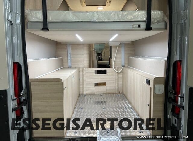 CHAUSSON SPORTLINE V 690 CAMBIO AUTOMATICO SERIE VAN 636 CM MAXI MATRIMONIALE ELETTRICO BASCULANTE 2025 pieno