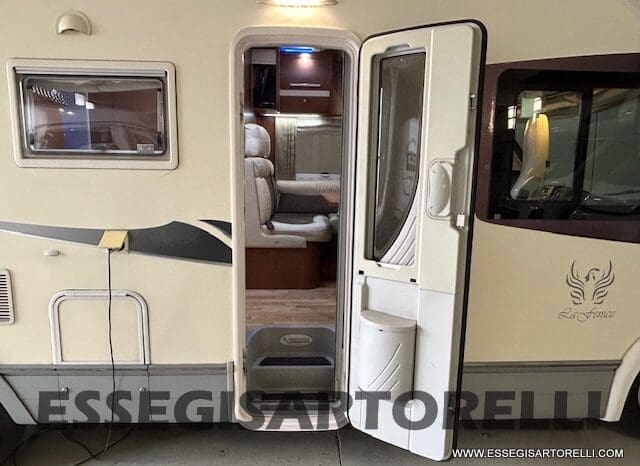 MOTORHOME MOBILVETTA K-YACHT MH 84 GEMELLI E GARAGE 150 CV POWER 2012 EURO 5 pieno