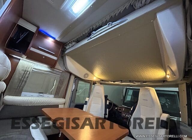 MOTORHOME MOBILVETTA K-YACHT MH 84 GEMELLI E GARAGE 150 CV POWER 2012 EURO 5 pieno