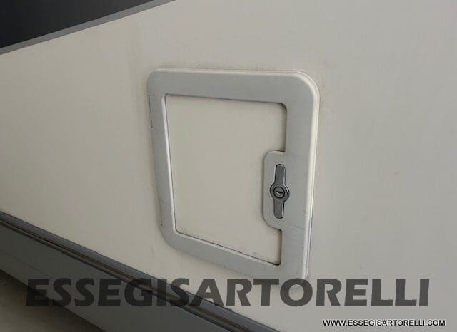 MOTORHOME MOBILVETTA K-YACHT MH 84 GEMELLI E GARAGE 150 CV POWER 2012 EURO 5 pieno