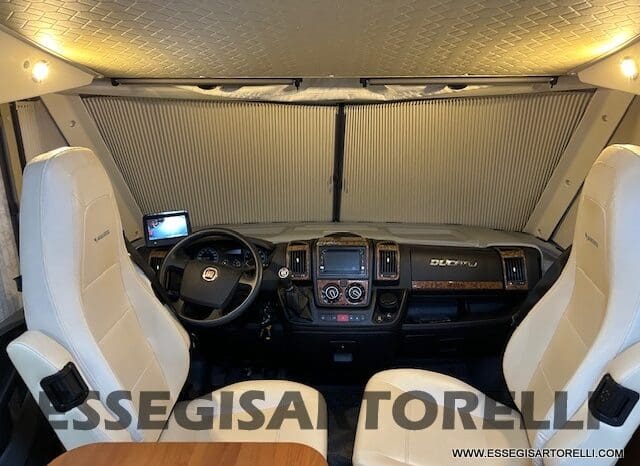 MOTORHOME MOBILVETTA K-YACHT MH 84 GEMELLI E GARAGE 150 CV POWER 2012 EURO 5 pieno