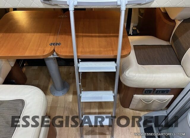 MOTORHOME MOBILVETTA K-YACHT MH 84 GEMELLI E GARAGE 150 CV POWER 2012 EURO 5 pieno