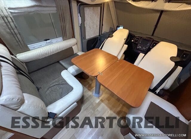 MOTORHOME MOBILVETTA K-YACHT MH 84 GEMELLI E GARAGE 150 CV POWER 2012 EURO 5 pieno