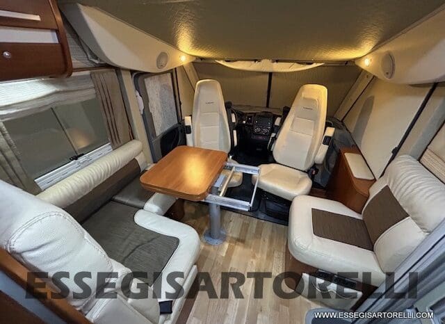 MOTORHOME MOBILVETTA K-YACHT MH 84 GEMELLI E GARAGE 150 CV POWER 2012 EURO 5 pieno