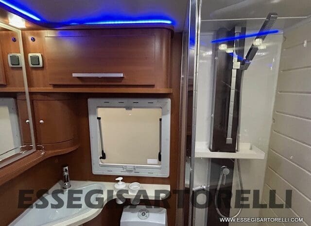 MOTORHOME MOBILVETTA K-YACHT MH 84 GEMELLI E GARAGE 150 CV POWER 2012 EURO 5 pieno