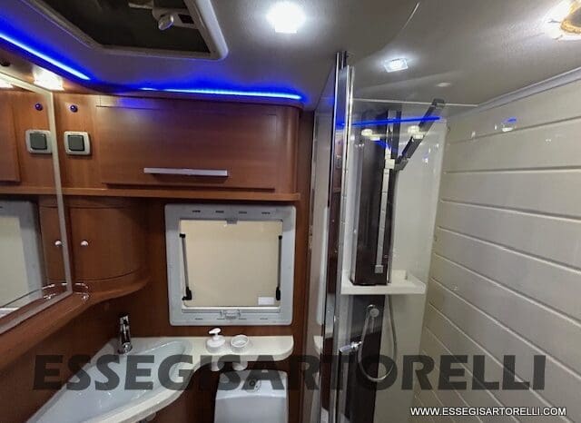 MOTORHOME MOBILVETTA K-YACHT MH 84 GEMELLI E GARAGE 150 CV POWER 2012 EURO 5 pieno