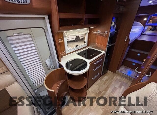 MOTORHOME MOBILVETTA K-YACHT MH 84 GEMELLI E GARAGE 150 CV POWER 2012 EURO 5 pieno