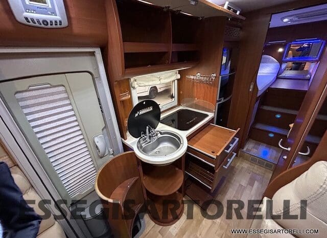 MOTORHOME MOBILVETTA K-YACHT MH 84 GEMELLI E GARAGE 150 CV POWER 2012 EURO 5 pieno