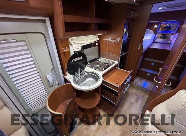 MOTORHOME MOBILVETTA K-YACHT MH 84 GEMELLI E GARAGE 150 CV POWER 2012 EURO 5 pieno