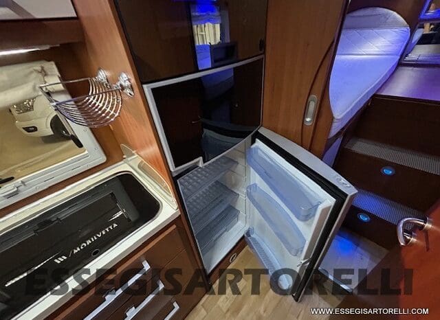 MOTORHOME MOBILVETTA K-YACHT MH 84 GEMELLI E GARAGE 150 CV POWER 2012 EURO 5 pieno