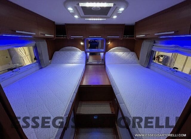 MOTORHOME MOBILVETTA K-YACHT MH 84 GEMELLI E GARAGE 150 CV POWER 2012 EURO 5 pieno