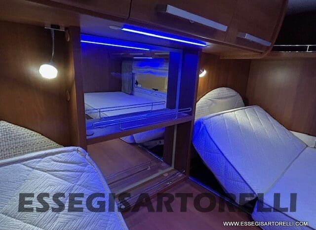 MOTORHOME MOBILVETTA K-YACHT MH 84 GEMELLI E GARAGE 150 CV POWER 2012 EURO 5 pieno