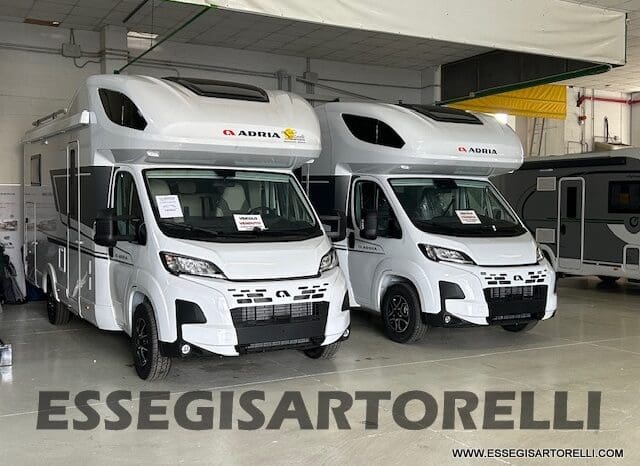ADRIA NEW CORAL XL A 660 SL GAMMA 2025 LETTI GEMELLI NEW DUCATO MY 25 pieno