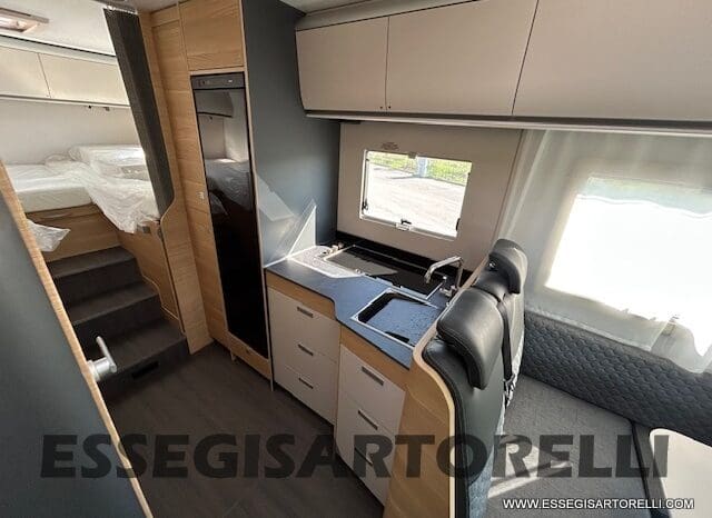 ADRIA NEW CORAL XL A 660 SL GAMMA 2025 LETTI GEMELLI NEW DUCATO MY 25 pieno