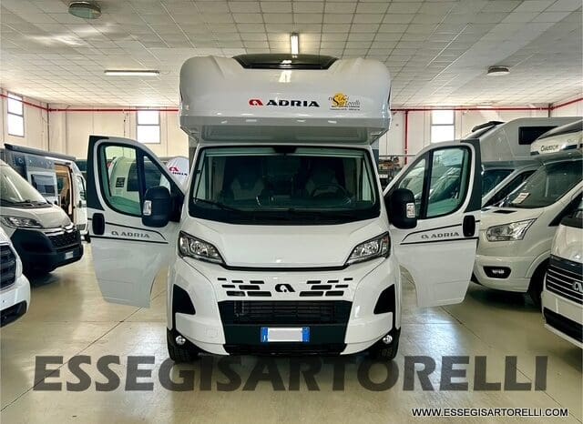 ADRIA NEW CORAL XL A 660 SL GAMMA 2025 LETTI GEMELLI NEW DUCATO MY 25 pieno