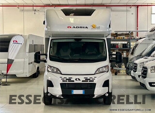ADRIA NEW CORAL XL A 660 SL GAMMA 2025 LETTI GEMELLI NEW DUCATO MY 25 pieno