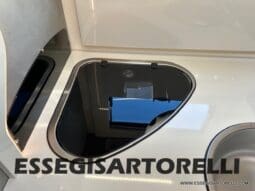 ELNAGH BARON 560 SEMINTEGRALE GARAGE E BASCULANTE 699 CM 2021 pieno
