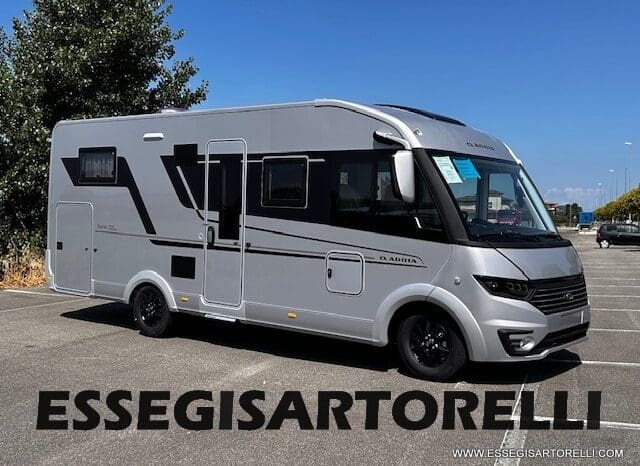 ADRIA SONIC SUPREME EDITION 700 DL ALDE GARAGE 140 cv letti gemelli GAMMA 2025 FACE TO FACE pieno