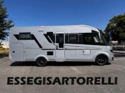 ADRIA SONIC SUPREME EDITION 700 DL ALDE GARAGE 140 cv letti gemelli GAMMA 2025 FACE TO FACE pieno