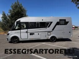 ADRIA SONIC SUPREME EDITION 700 DL ALDE GARAGE 140 cv letti gemelli GAMMA 2025 FACE TO FACE pieno