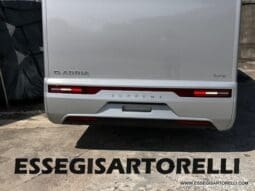ADRIA SONIC SUPREME EDITION 700 DL ALDE GARAGE 140 cv letti gemelli GAMMA 2025 FACE TO FACE pieno
