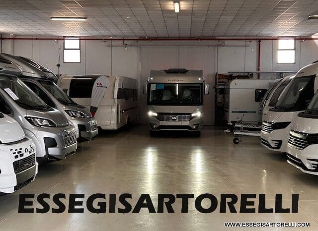 ADRIA SONIC SUPREME EDITION 700 DL ALDE GARAGE 140 cv letti gemelli GAMMA 2025 FACE TO FACE pieno