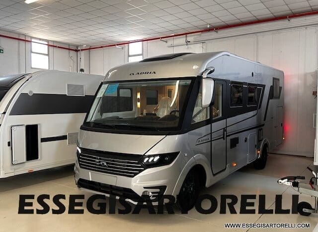 ADRIA SONIC SUPREME EDITION 700 DL ALDE GARAGE 140 cv letti gemelli GAMMA 2025 FACE TO FACE pieno