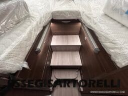 ADRIA SONIC SUPREME EDITION 700 DL ALDE GARAGE 140 cv letti gemelli GAMMA 2025 FACE TO FACE pieno