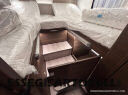 ADRIA SONIC SUPREME EDITION 700 DL ALDE GARAGE 140 cv letti gemelli GAMMA 2025 FACE TO FACE pieno
