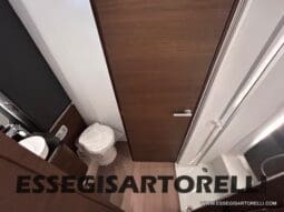 ADRIA SONIC SUPREME EDITION 700 DL ALDE GARAGE 140 cv letti gemelli GAMMA 2025 FACE TO FACE pieno
