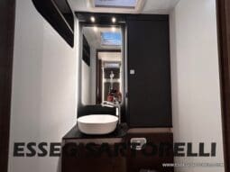 ADRIA SONIC SUPREME EDITION 700 DL ALDE GARAGE 140 cv letti gemelli GAMMA 2025 FACE TO FACE pieno