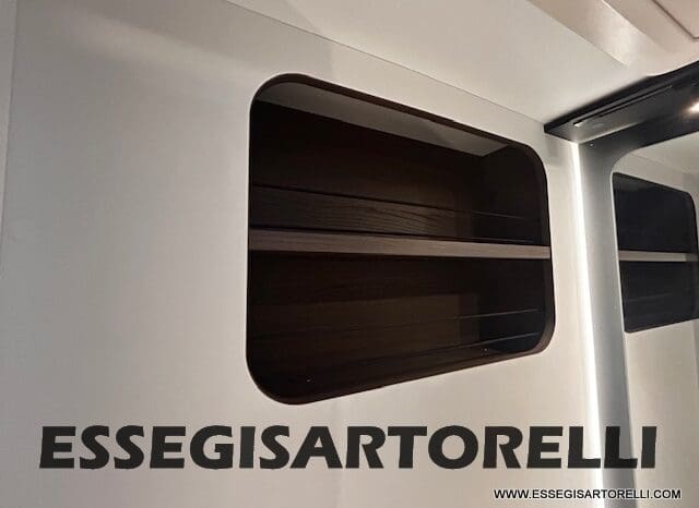 ADRIA SONIC SUPREME EDITION 700 DL ALDE GARAGE 140 cv letti gemelli GAMMA 2025 FACE TO FACE pieno