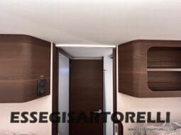 ADRIA SONIC SUPREME EDITION 700 DL ALDE GARAGE 140 cv letti gemelli GAMMA 2025 FACE TO FACE pieno