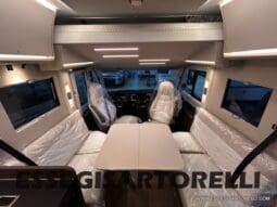 ADRIA SONIC SUPREME EDITION 700 DL ALDE GARAGE 140 cv letti gemelli GAMMA 2025 FACE TO FACE pieno
