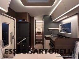 ADRIA SONIC SUPREME EDITION 700 DL ALDE GARAGE 140 cv letti gemelli GAMMA 2025 FACE TO FACE pieno