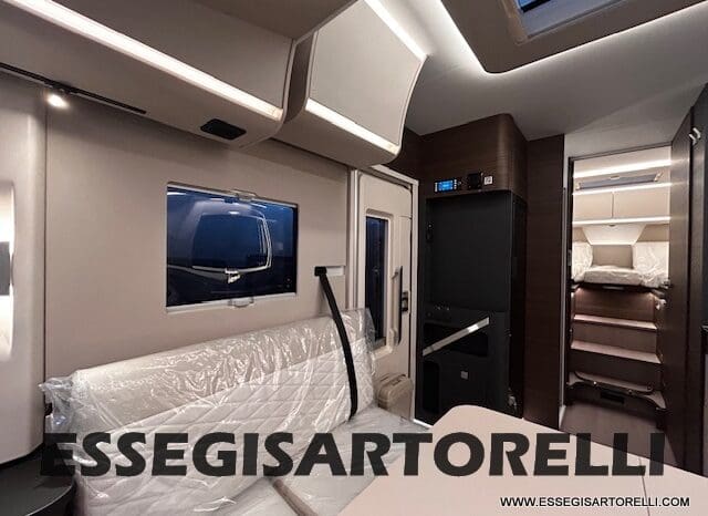 ADRIA SONIC SUPREME EDITION 700 DL ALDE GARAGE 140 cv letti gemelli GAMMA 2025 FACE TO FACE pieno